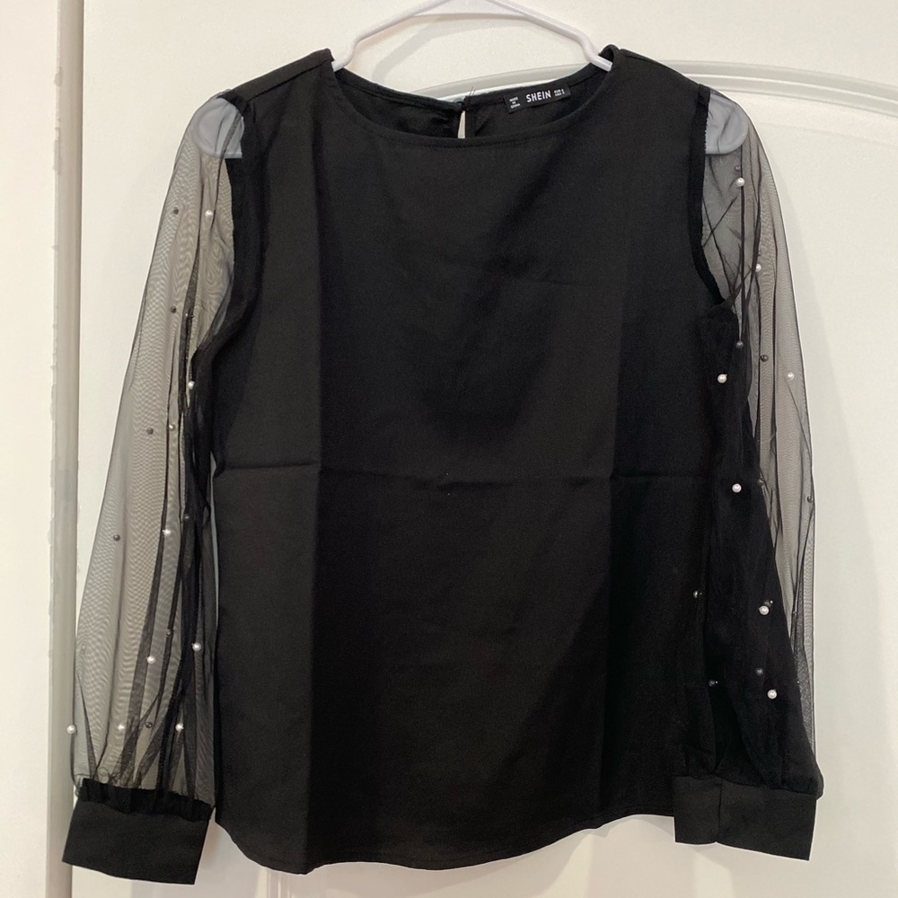 black blouse
